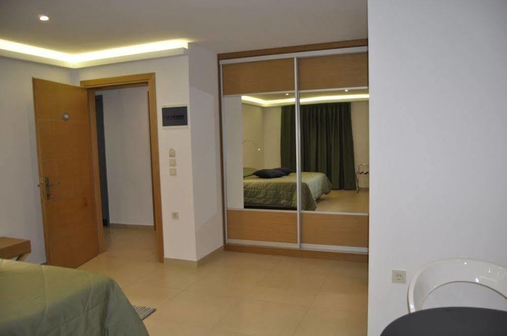 Apollon Hotel Tolón Eksteriør bilde